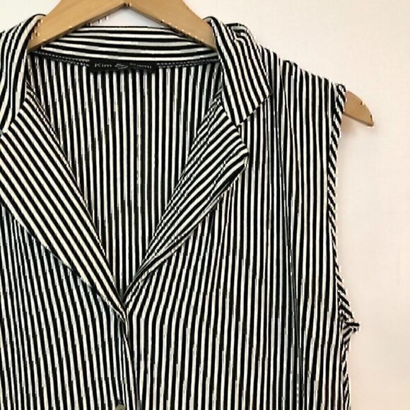 KIM & CAMI Black White Stripe Sleeveless Button Down Tie Knot Blouse Tank Top S - Picture 2 of 4